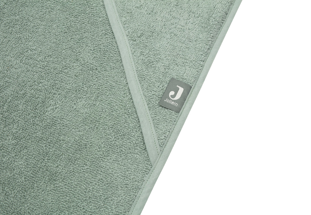 Detail van ash green badstof badcape van jollein