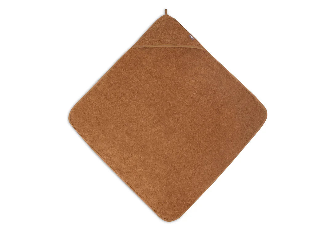Badcape caramel uitgeklapt in vierkant model met capuchon zichtbaar