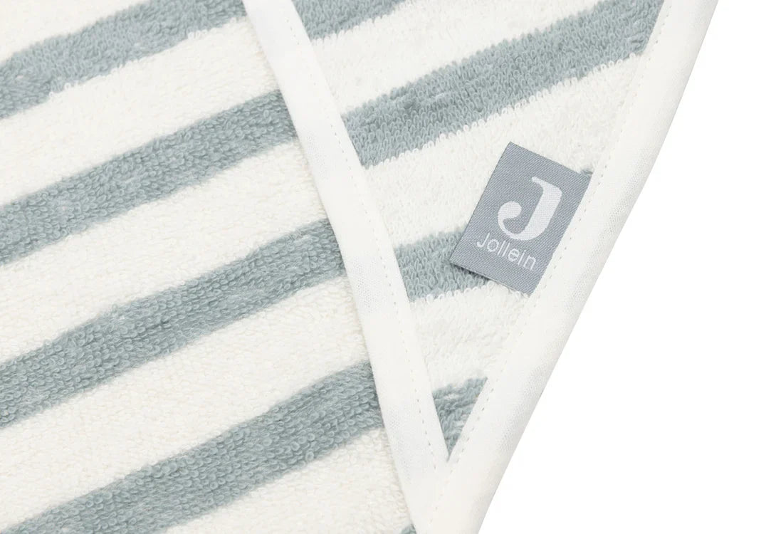 Detail van zachte GOTS badstof met streepdessin