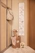 Sfeerfoto van houten sorteerstoof in kinderkamer