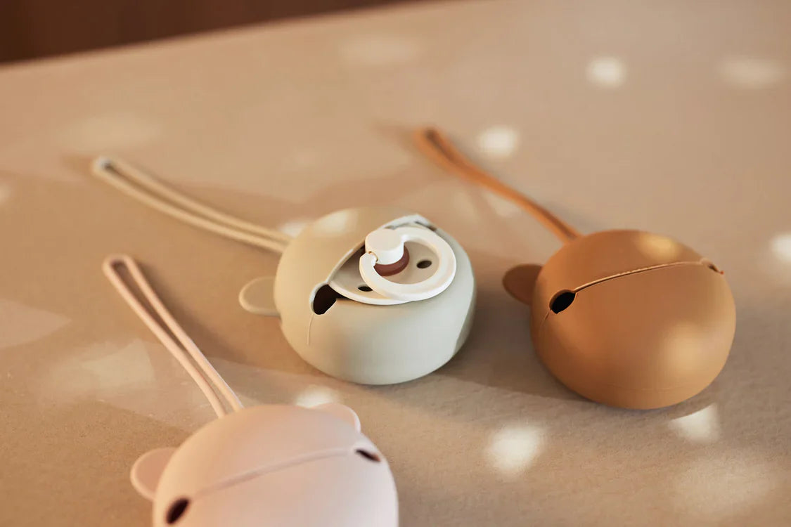 Sfeerfoto van hygienische speenhouder van jollein