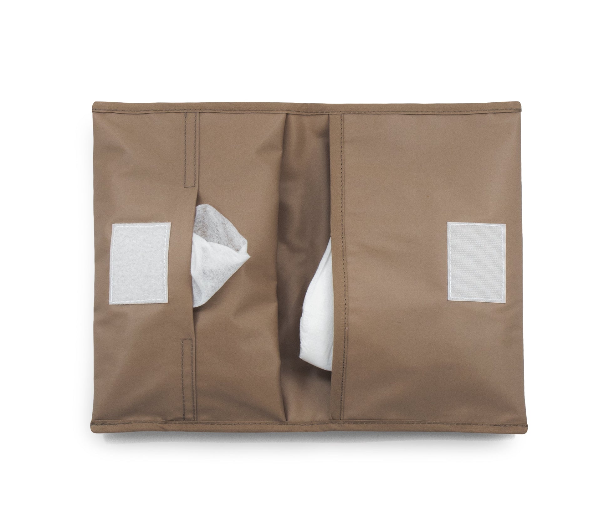 Etuitje van de KipKep Napper Combi Set met handige vakjes voor luiers en doekjes