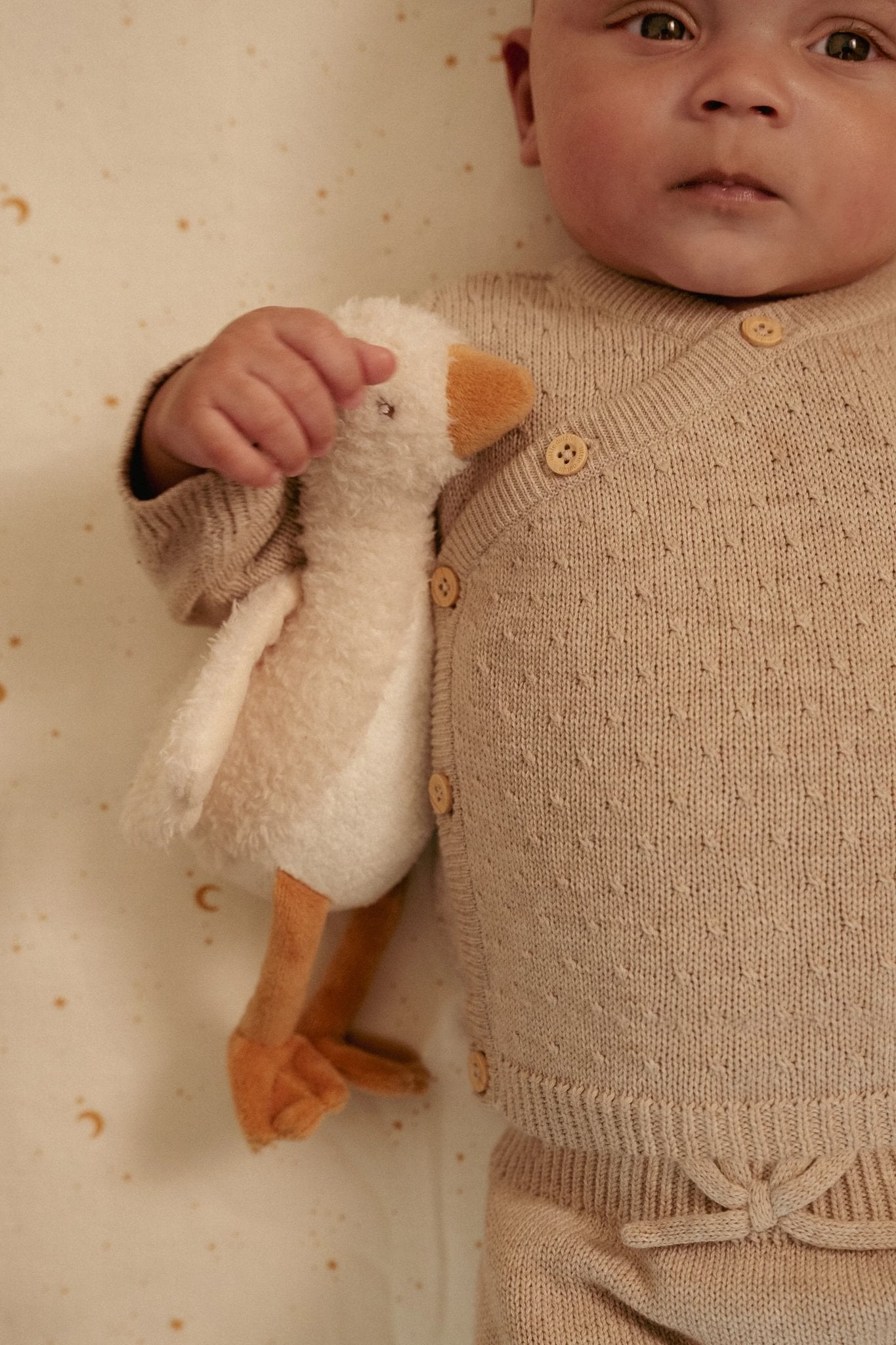 Little Dutch knuffelgans als origineel kraamcadeau van un-wrapped