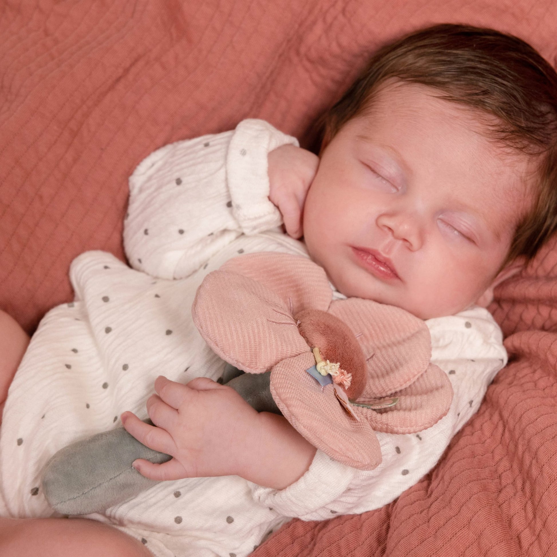 Little Dutch rammelaar bloem roze als origineel cadeau voor baby