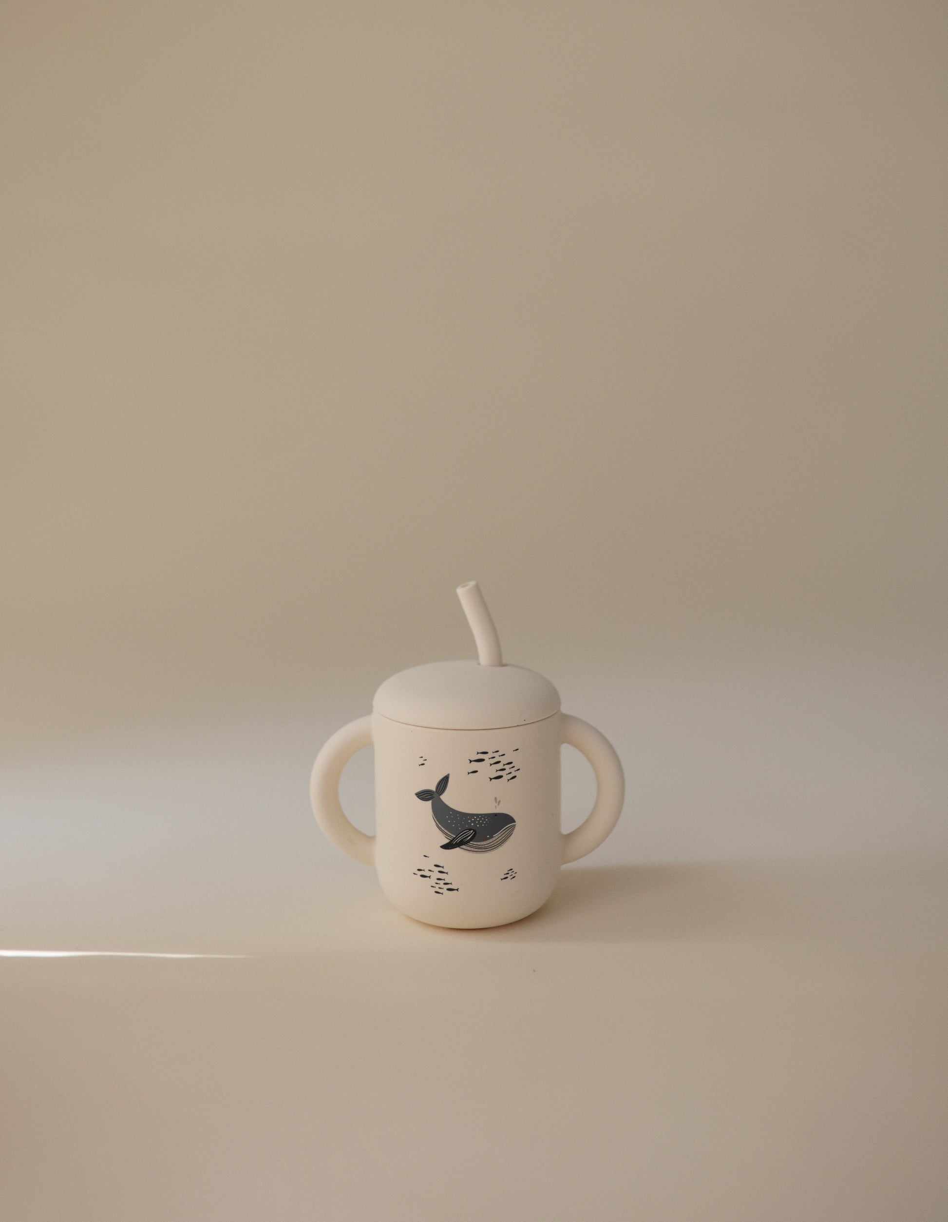 siliconen training cup met afneembaar deksel en rietje