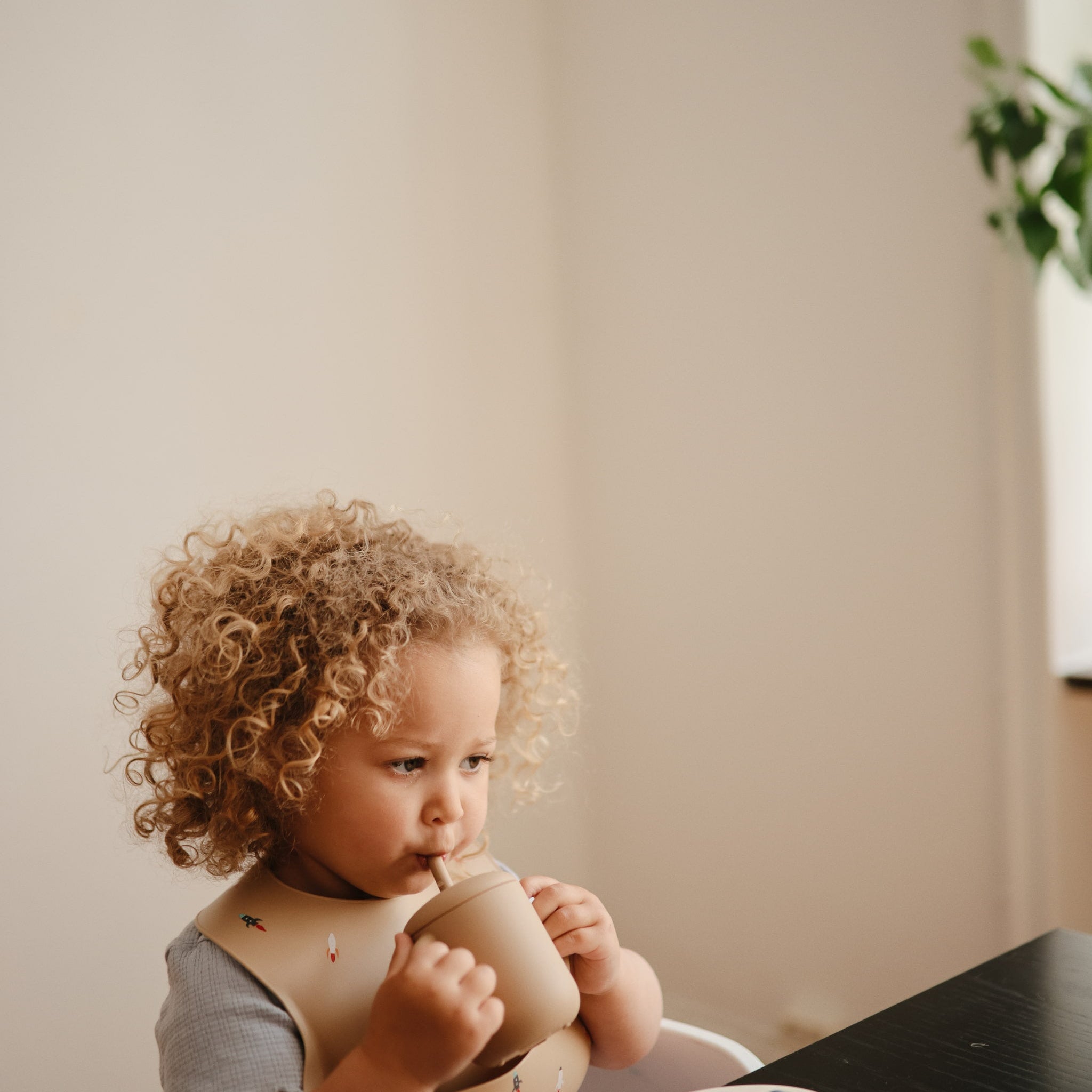 siliconen slab van mushie met rocket dessin