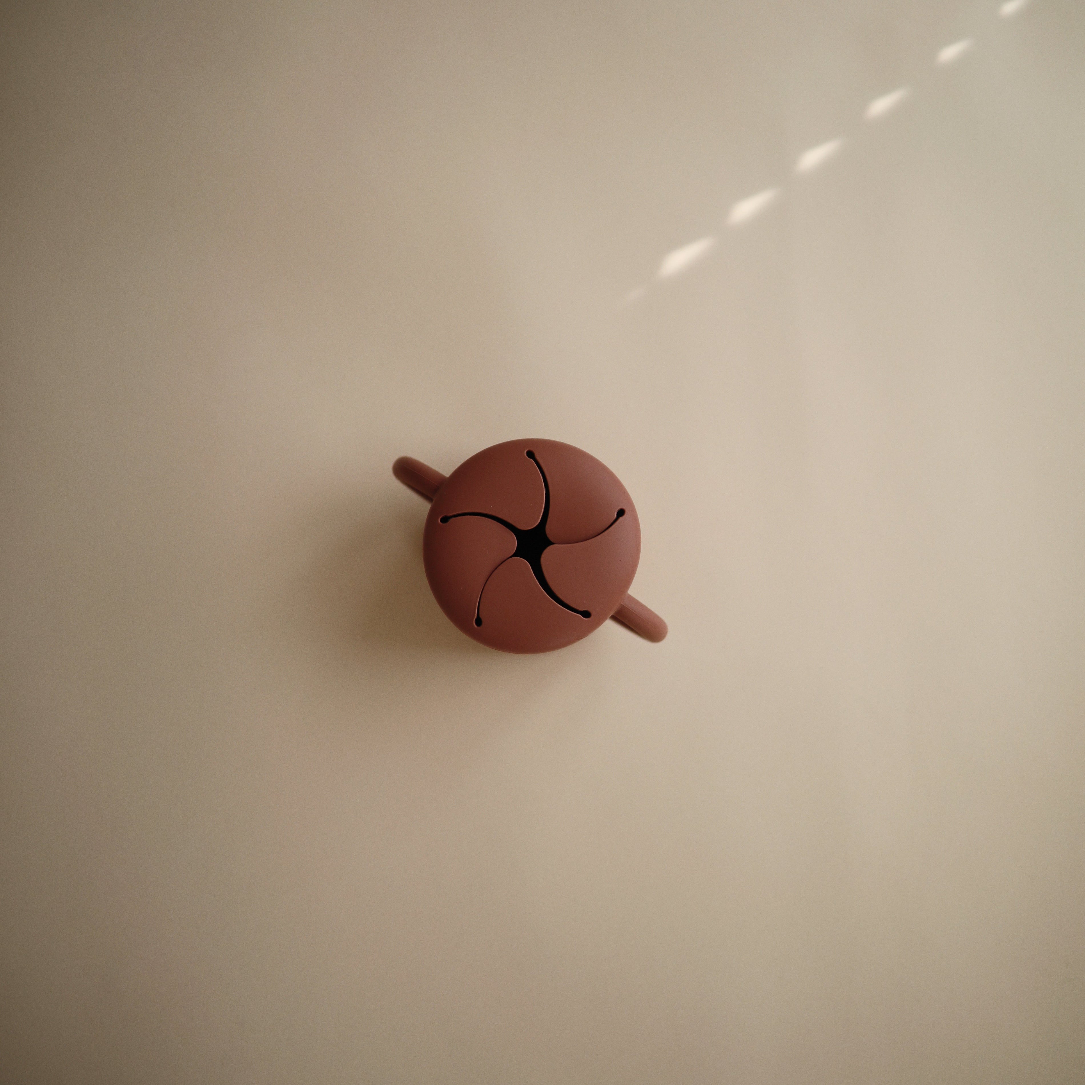 siliconen snack cup met twee handvatten