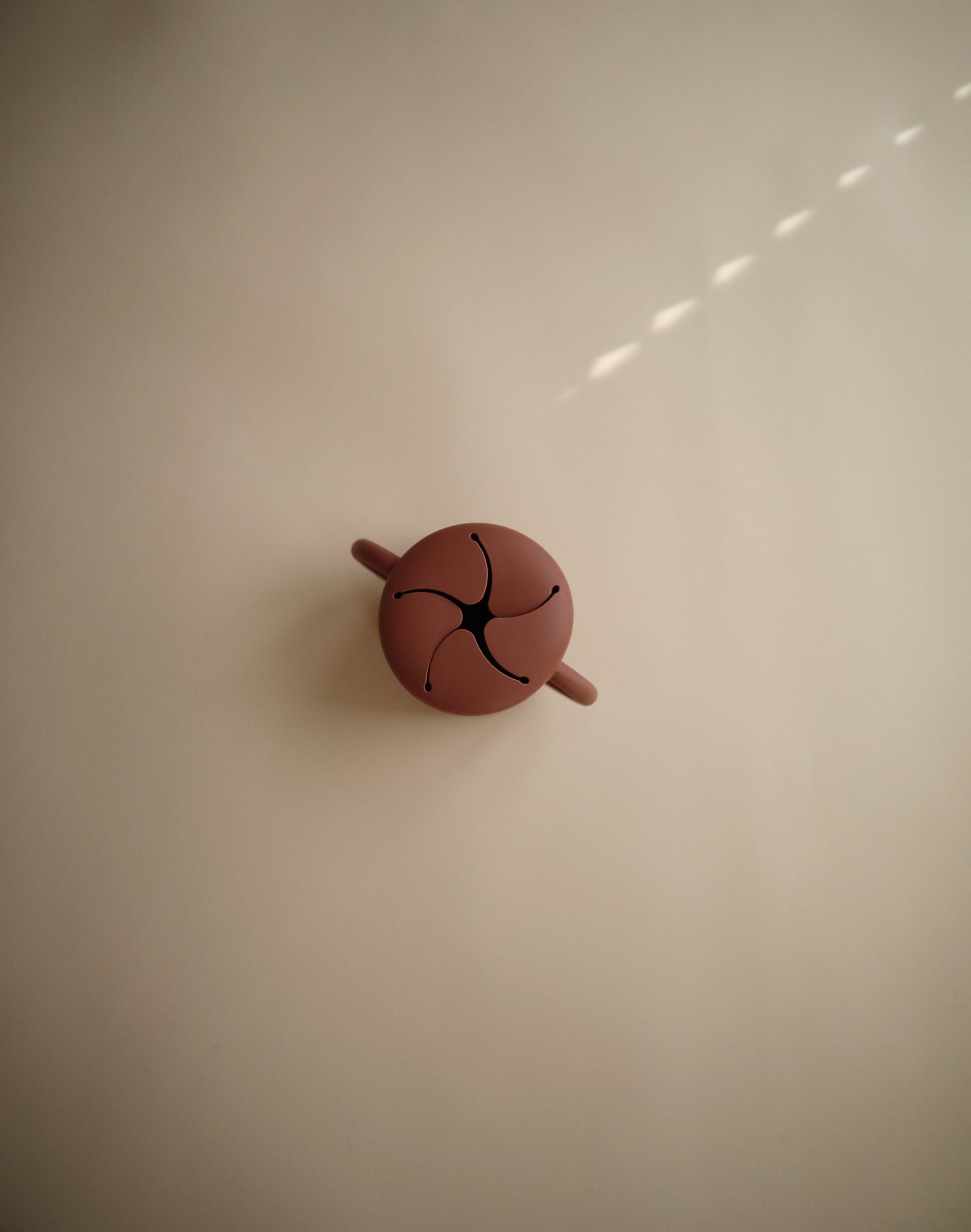 siliconen snack cup met twee handvatten