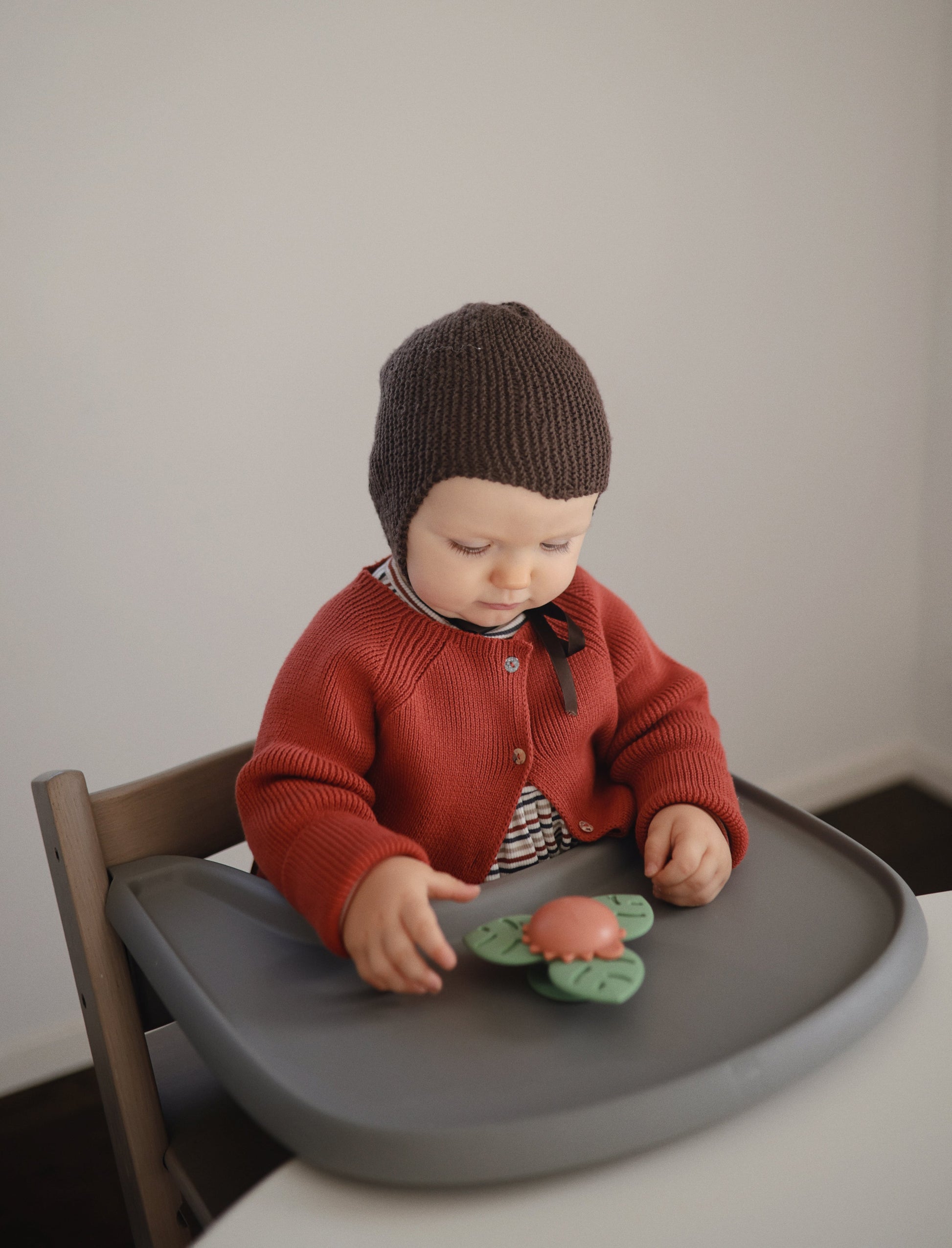 sfeerbeeld van spelende kinderen met spinner