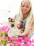 meisje speelt met knuffel pop fairy mathilda van B.T.Chaps
