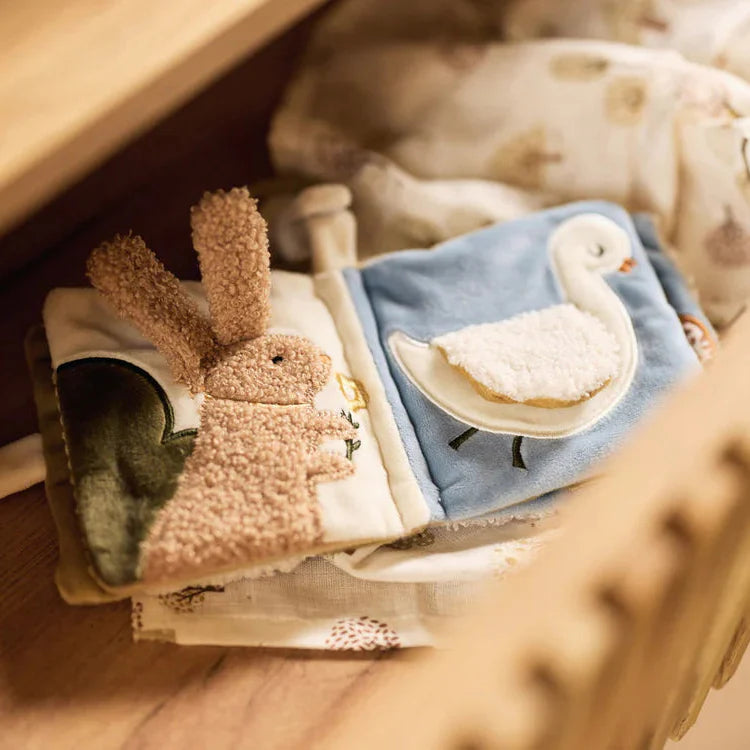 Sfeerbeeld van activiteitenboekje Tiny Park in lade