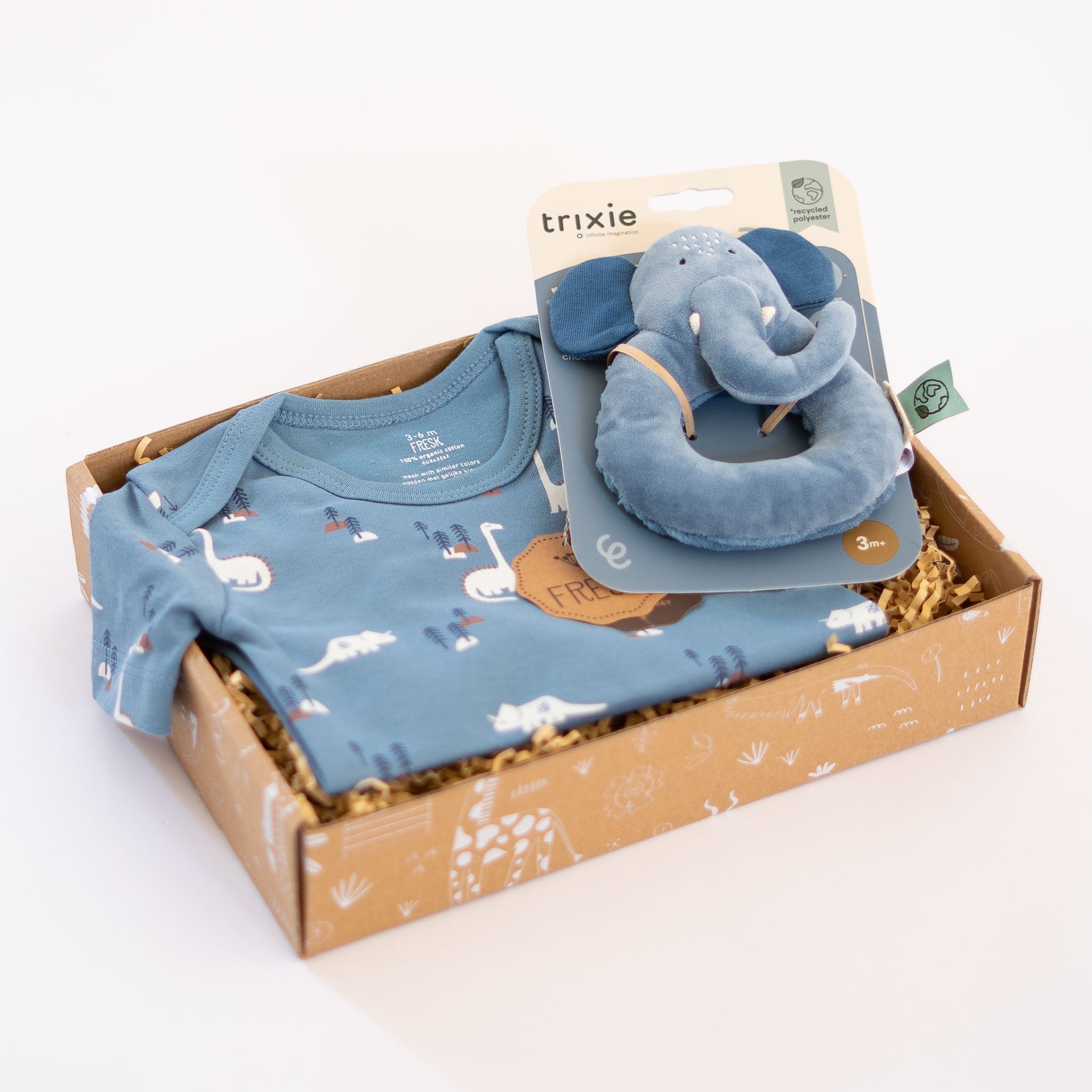 Kraamcadeau pakket Dino fun met trixie rammelaar olifant en dino romper