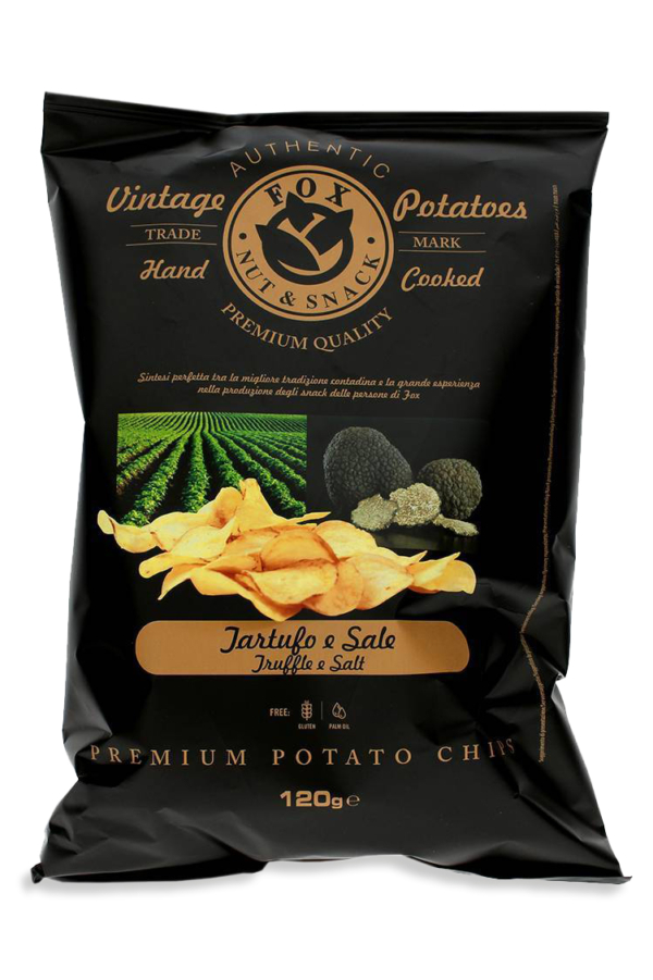 Fox Italia - Patatoes truffle & salt Inhoud: 120 gram Ervaar de pure verfijning van onze Fox Italia Truffle Chips. Deze Vintage potatoes hebben een intense smaak en worden bereid met alleen de beste ingrediënten. De truffelchips wordt met de hand gemaakt, waarbij het dunne schilletje behouden blijft voor een extra crunch. De traditionele bereidingswijze geeft deze chips een eigenzinnige en karakteristieke smaak. De zak van 120 gram met truffel en zeezout is perfect om te delen of gewoon zelf van te genieten!